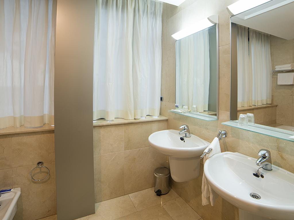 Encasa Hotel Almansa Room photo